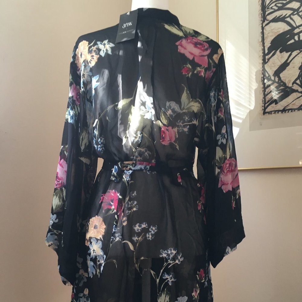 Helena Quinn Shear robe (NWT)